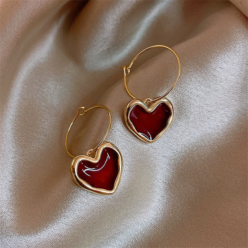 Brinco de Coração Vermelho Novo Design // Feminino Metal Cor Dourada // Olho / Coração / Lábios // Brincos para Presente de Casamento/Noivado. Lindíssimas Jóias. Escolha já a sua!!!