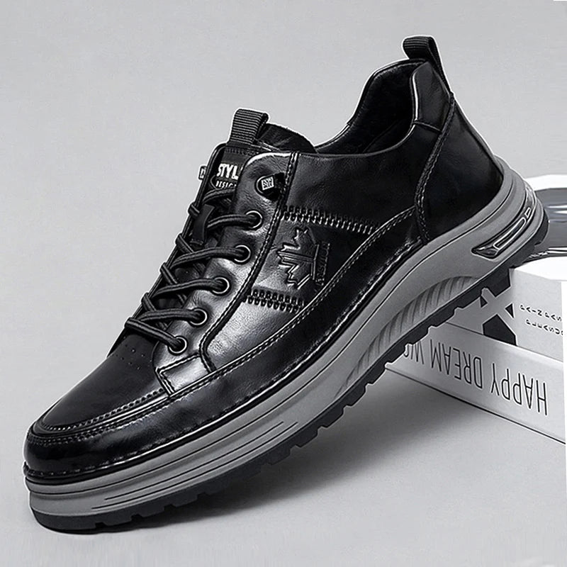 Sapatos Casuais Masculinos de Couro Legítimo com Cadarço // Tênis Vulcanizados da Moda // Calçados Confortáveis para Skate Masculinos de Alta Qualidade