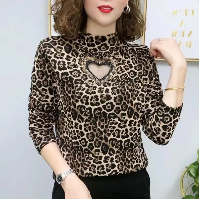 Camiseta Feminina Meia Gola Alta Manga Comprida Impressa // Outono/Inverno // Roupa Feminina Vazada Coreana Leopardo c/ Diamantes
