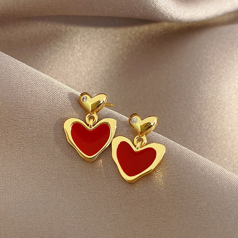 Brinco de Coração Vermelho Novo Design // Feminino Metal Cor Dourada // Olho / Coração / Lábios // Brincos para Presente de Casamento/Noivado. Lindíssimas Jóias. Escolha já a sua!!!