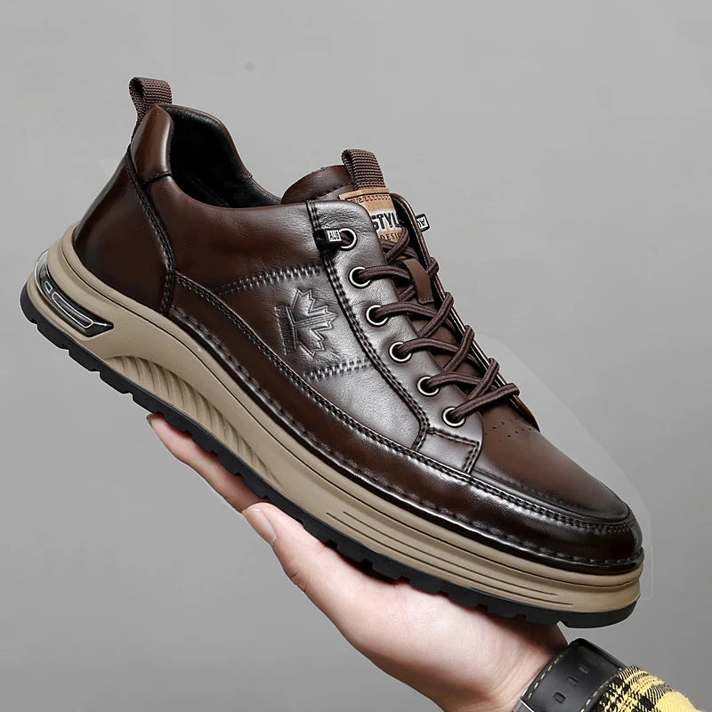 Sapatos Casuais Masculinos de Couro Legítimo com Cadarço // Tênis Vulcanizados da Moda // Calçados Confortáveis para Skate Masculinos de Alta Qualidade