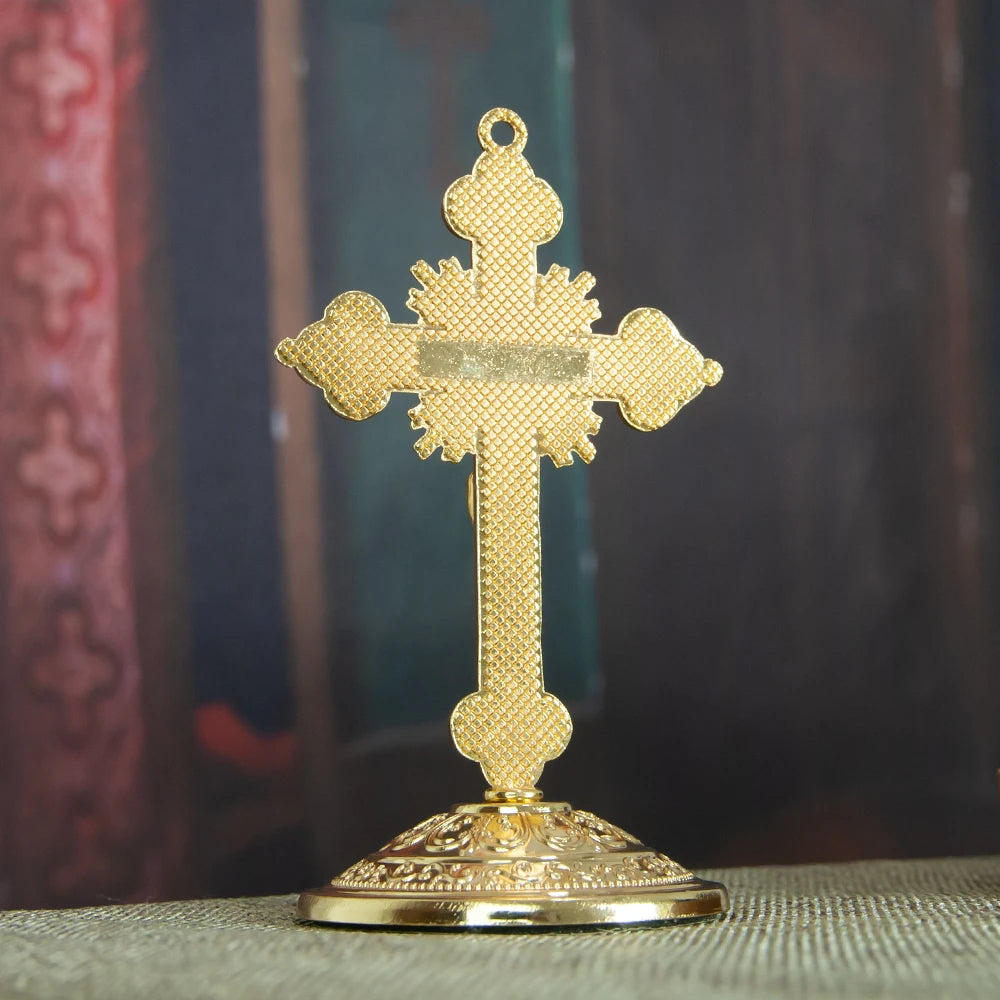 Cruz Banhada a Ouro de Liga de Zinco // Decoração Cristã // Cruz da Igreja Católica c/ Suporte