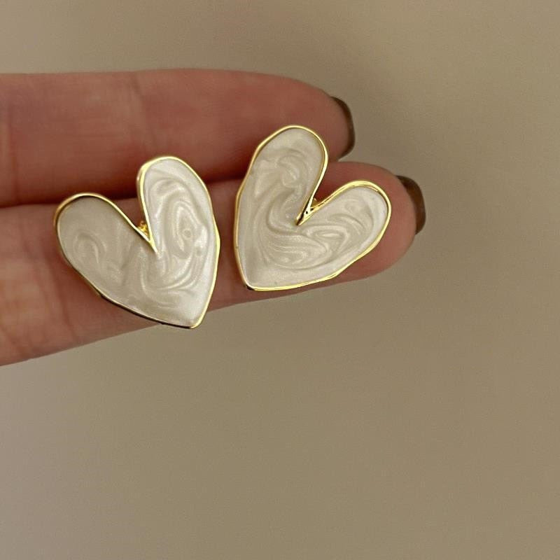Brinco de Coração Vermelho Novo Design // Feminino Metal Cor Dourada // Olho / Coração / Lábios // Brincos para Presente de Casamento/Noivado. Lindíssimas Jóias. Escolha já a sua!!!