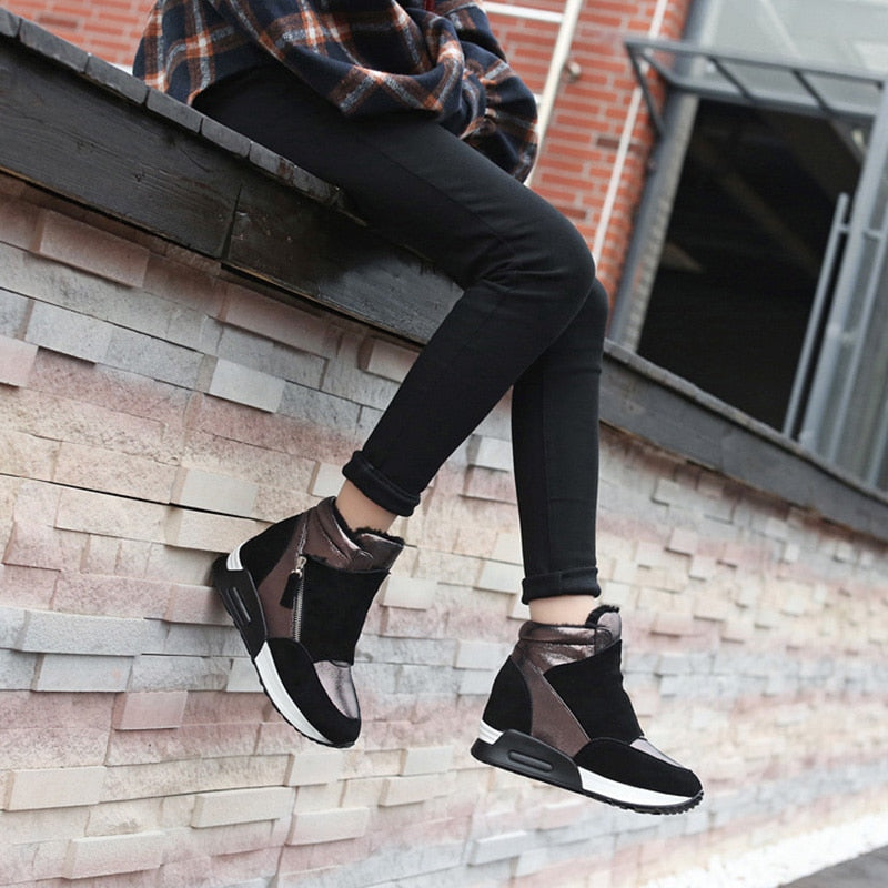 Botas de Camurça YUYAN HAPPY HOUR Sapatos de Inverno // Couro Feminino Sapatos quentes // Moda Ins Tênis Femininos Altura Crescente Botas de Neve kt004