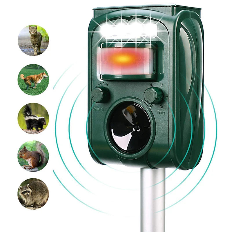 Repelente Ultrassônico de Animais Movido a Energia Solar // Com Pensor PIR // Repelente p/ Áreas Externas // Repelente de Pragas de Jardim // Ratos, Pássaros e Morcegos // Mantém os Animais Longe