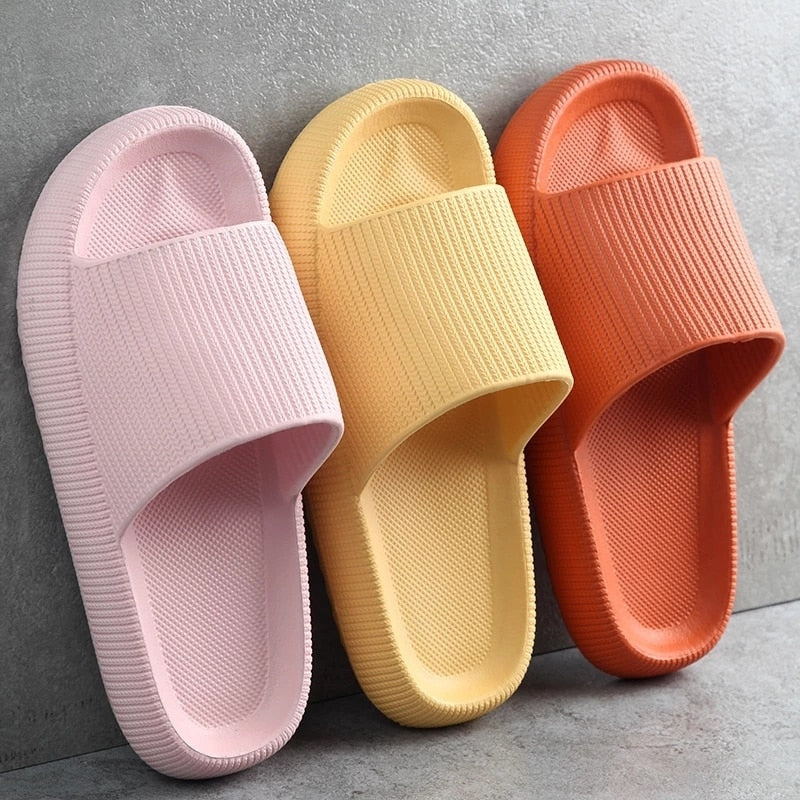 Sandália Ortopédica Fofura // Tamanhos disponíveis: 34-35 / 36-37 / 38-39 / 40-41 / 42-43 Tipo: chinelo ortopédico de plataforma Cores: amarelo/rosa/laranja/azul Material Superior: EVA