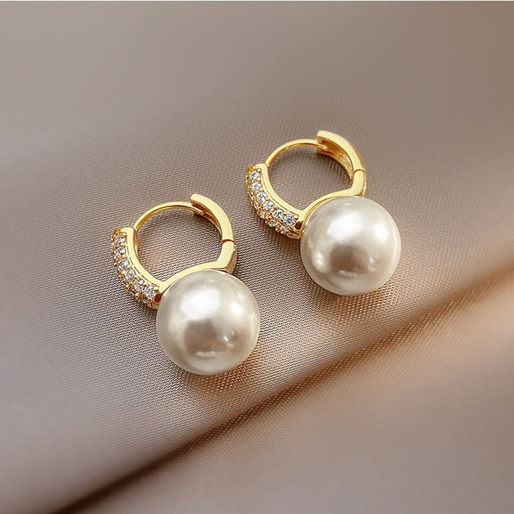 Novo* 2024 Brincos Gota de Pérola // Joias Cor de Ouro da moda para mulheres // Lindo Presente de Casamento, Noivado, Aniversário, etc... // Simplesmente Lindos e Irresistíveis!!!