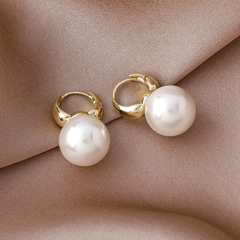 Novo* 2024 Brincos Gota de Pérola // Joias Cor de Ouro da moda para mulheres // Lindo Presente de Casamento, Noivado, Aniversário, etc... // Simplesmente Lindos e Irresistíveis!!!