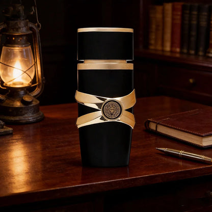 Perfume Árabe Premium p/ Homens // Com Notas de Âmbar e Madeira // Aroma Intenso e Duradouro // Design Elegante em Preto e Dourado.