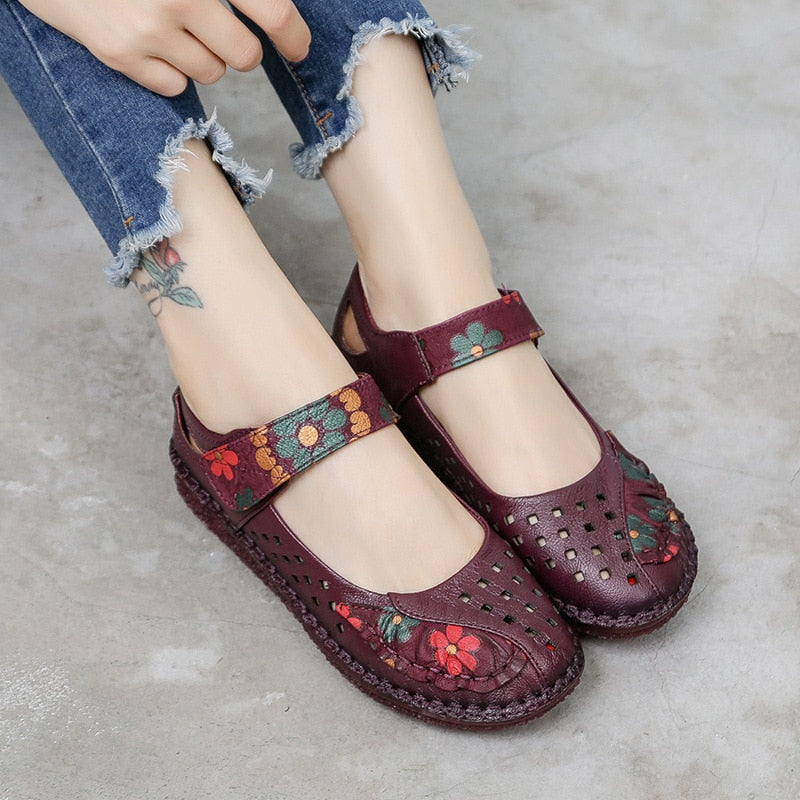 Sapatos Baixos e Macios de Bico Redondo Vintage GKTINOO// Design de Flores da Moda Primavera  // Couro Genuíno Mocassim Feminino Tamanho Grande