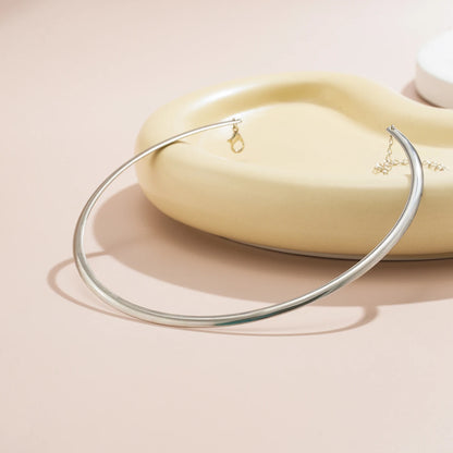 Gargantilha Moderna // Acessório de moda 2026 // Colar Elegante, Simples e Robusto c/ Pingentes Circulares p/ Mulheres